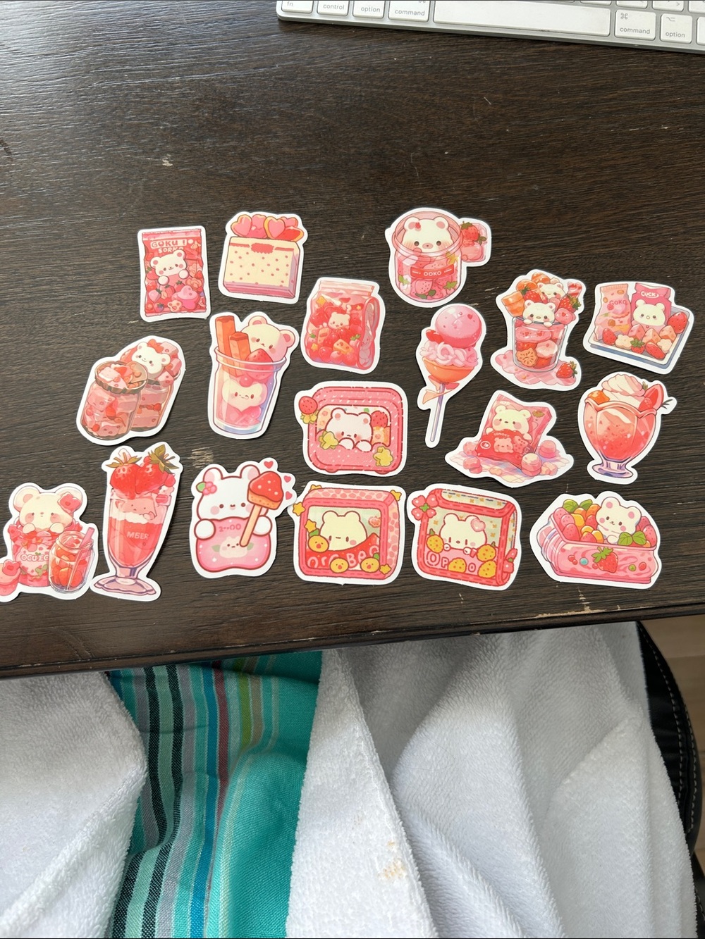 Kawaii Strawberry Bear Sticker Set - Pink Red Mix (pack of 20)